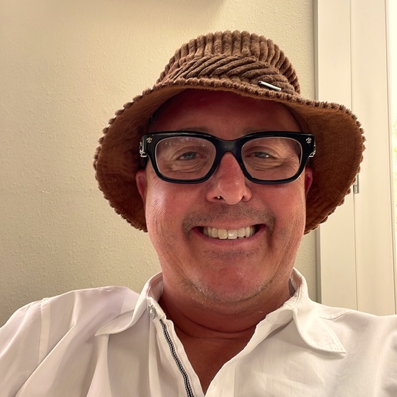 Meet your Posher, Christian - Picture 1 of 1